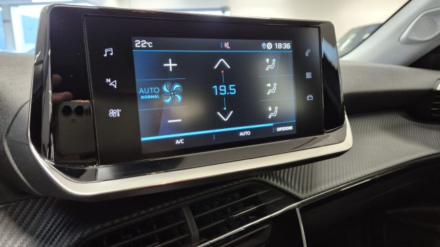 PEUGEOT 2008 usata, con Cruise Control