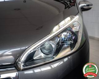 PEUGEOT 208 usata, con Autoradio