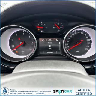 OPEL Astra usata, con Park Distance Control