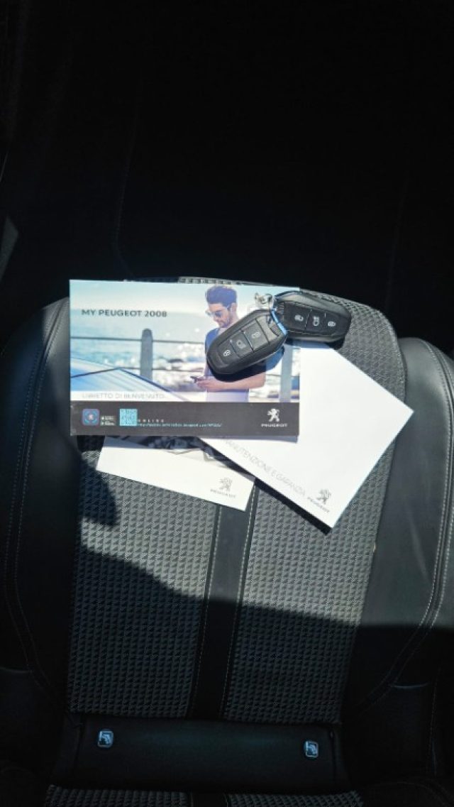 PEUGEOT 2008 usata, con Climatizzatore
