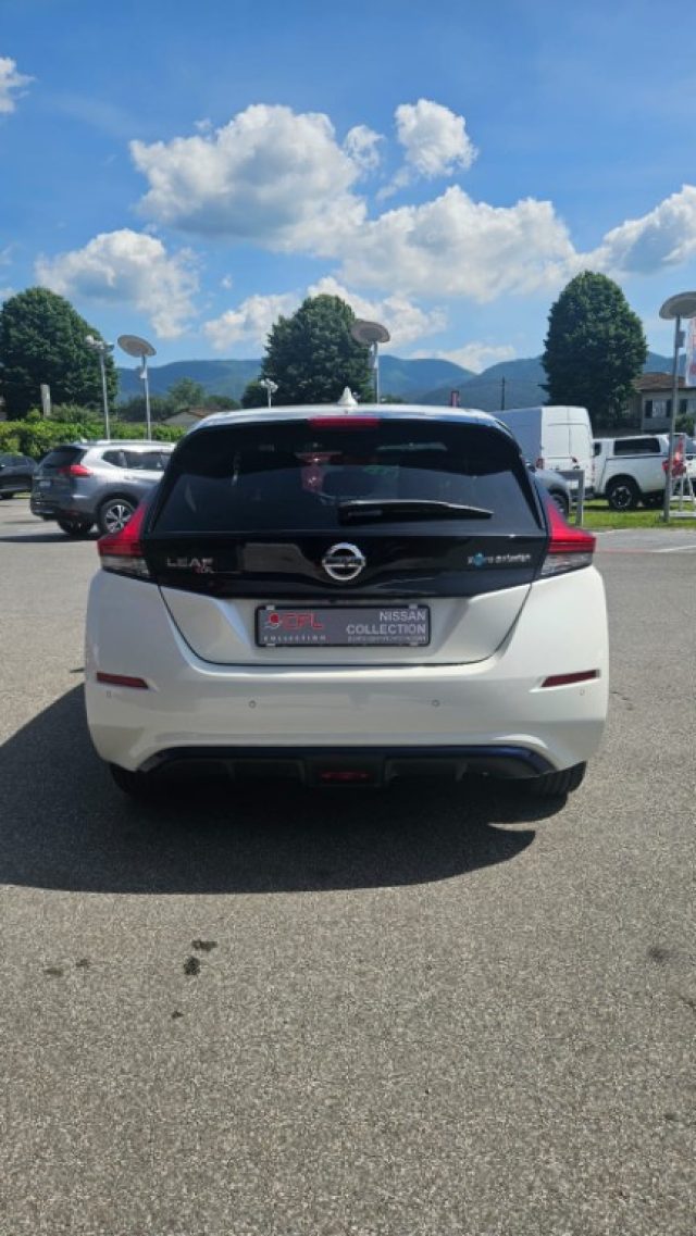 NISSAN Leaf usata, con Autoradio
