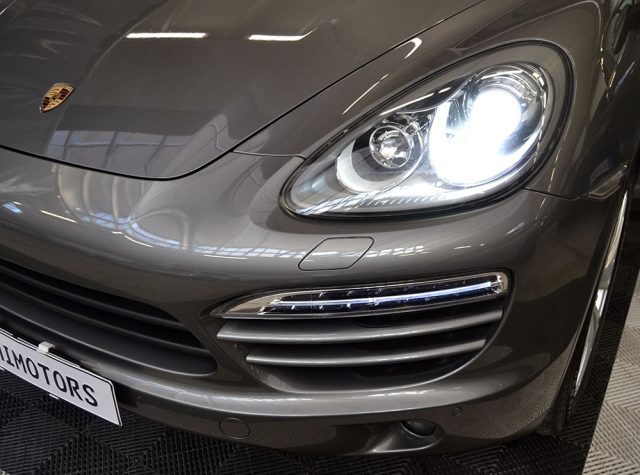 PORSCHE Cayenne usata, con Park Distance Control
