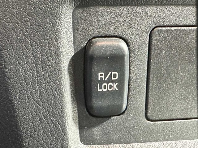 MITSUBISHI Pajero usata, con Telecamera per parcheggio assistito