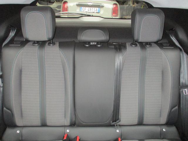PEUGEOT 2008 usata, con Specchietti laterali elettrici