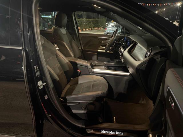 MERCEDES-BENZ GLA 200 usata, con Telecamera per parcheggio assistito