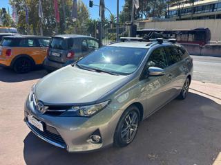 TOYOTA Auris usata, con Airbag laterali