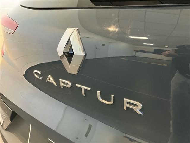 RENAULT Captur usata 23