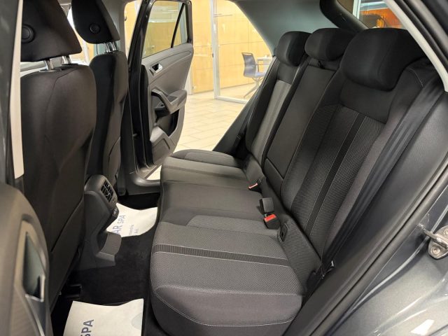 VOLKSWAGEN T-Roc usata, con Volante multifunzione