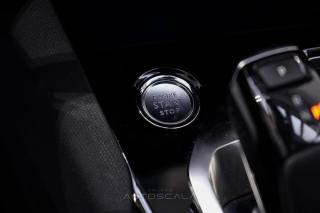 PEUGEOT 3008 usata, con Fari LED