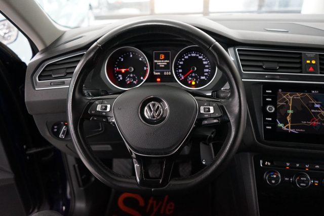 VOLKSWAGEN Tiguan usata, con Schermo multifunzione interamente digitale