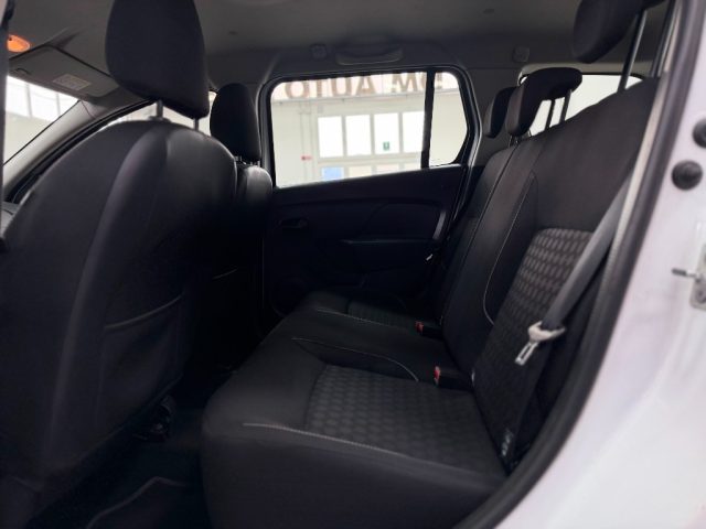 DACIA Logan usata, con USB