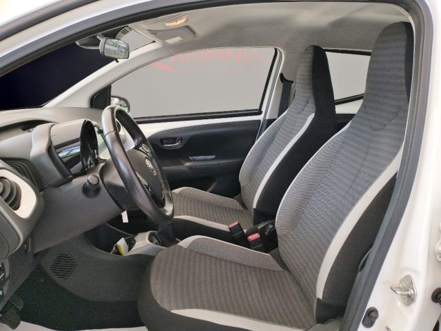 TOYOTA Aygo usata 15