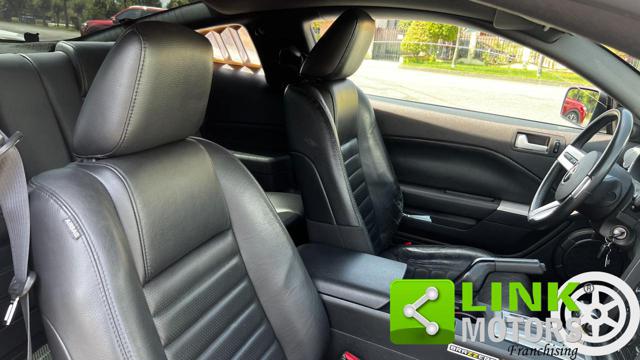 FORD Mustang usata, con Bracciolo