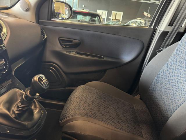 LANCIA Ypsilon usata, con Park Distance Control