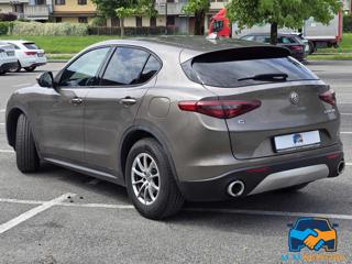 ALFA ROMEO Stelvio usata, con Cerchi in lega