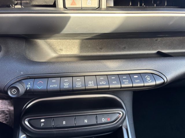 JEEP Avenger usata, con Volante in pelle