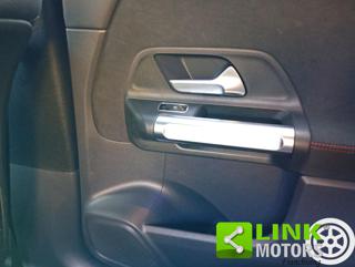 MERCEDES-BENZ GLB 200 usata, con Sedile posteriore sdoppiato