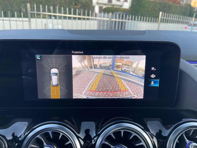 MERCEDES-BENZ GLA 200 usata, con Touch screen