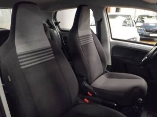 VOLKSWAGEN up! usata, con Sistema di navigazione