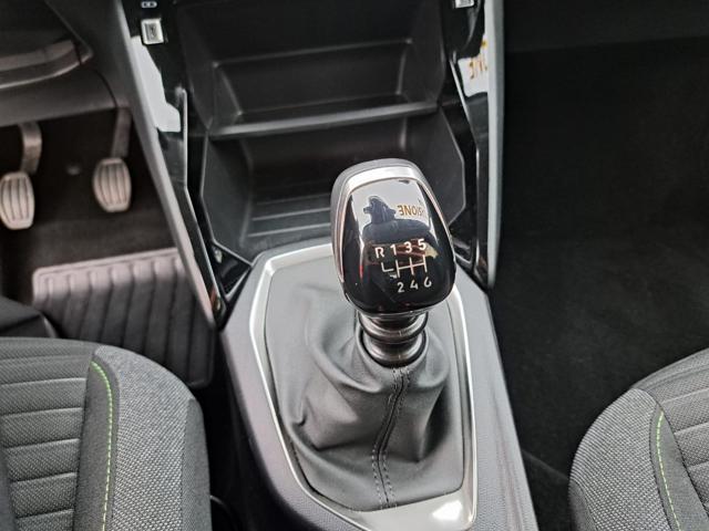 PEUGEOT 208 usata, con Airbag testa