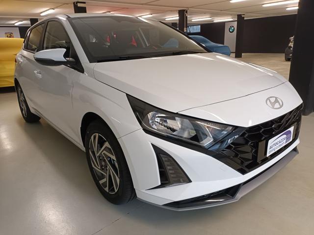 HYUNDAI i20 usata, con Autoradio