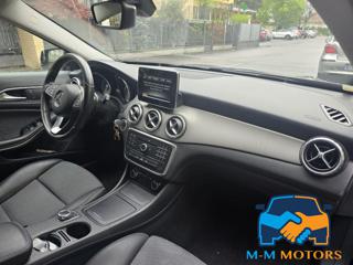 MERCEDES-BENZ GLA 180 usata, con Sistema di navigazione