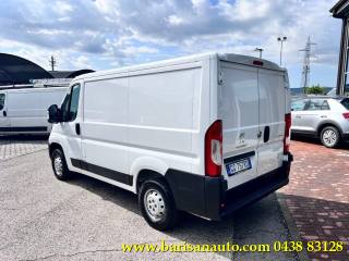 PEUGEOT Boxer usata, con Autoradio