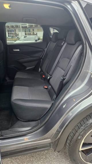 NISSAN Qashqai usata, con Controllo elettronico della corsia