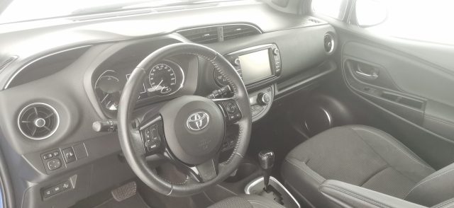 TOYOTA Yaris usata 50