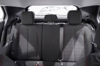 PEUGEOT 2008 usata, con Volante multifunzione