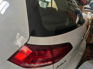 VOLKSWAGEN Golf usata, con Airbag