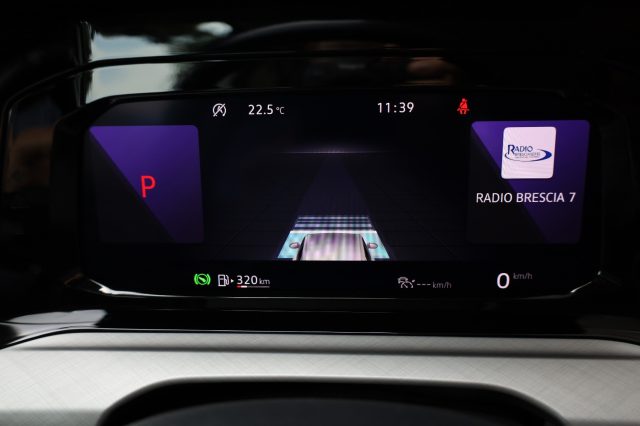 VOLKSWAGEN Golf usata, con Carica per smartphone a induzione