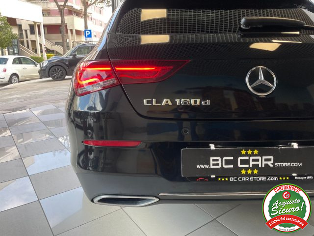 MERCEDES-BENZ CLA 180 usata, con Touch screen