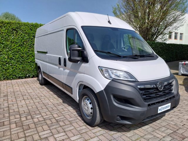 OPEL Movano usata, con Airbag