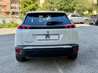 PEUGEOT 2008 usata, con Autoradio