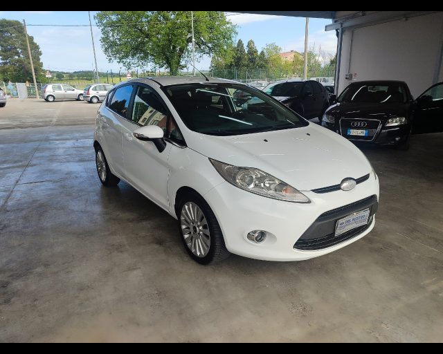 FORD Fiesta usata, con Airbag laterali