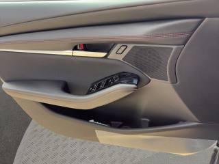 MAZDA 3 usata, con Bracciolo