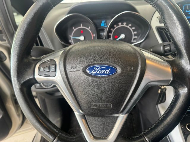 FORD B-Max usata, con Specchietti laterali elettrici