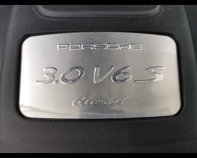 PORSCHE Macan usata 23