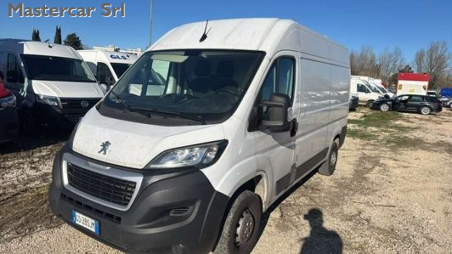 PEUGEOT Boxer usata, con Airbag