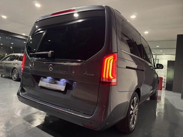 MERCEDES-BENZ V 250 usata, con Park Distance Control