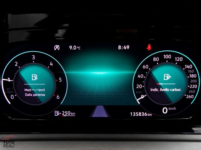 VOLKSWAGEN Golf usata, con Controllo trazione