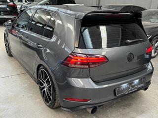 VOLKSWAGEN Golf usata, con Autoradio