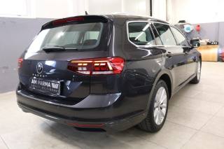 VOLKSWAGEN Passat Variant usata, con Autoradio