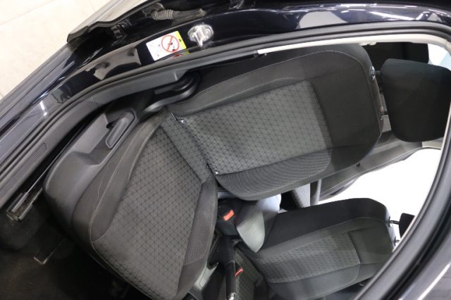 VOLKSWAGEN T-Cross usata, con ESP