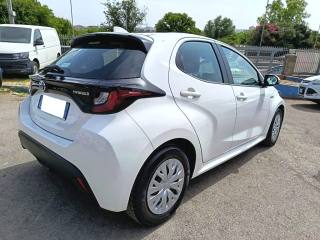 TOYOTA Yaris usata 6