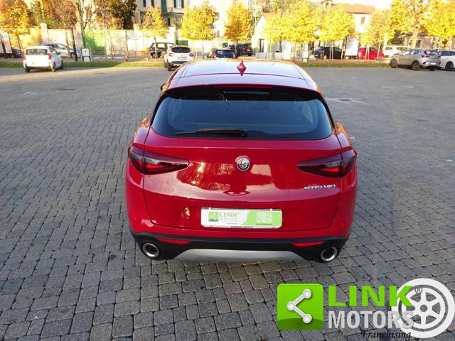ALFA ROMEO Stelvio usata, con Autoradio digitale