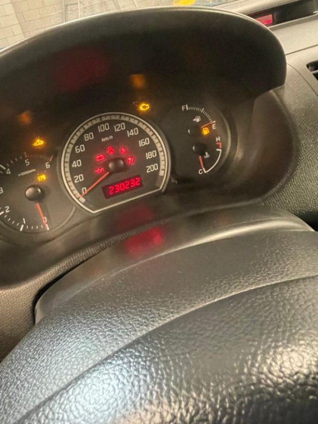 SUZUKI Swift usata, con Chiusura centralizzata