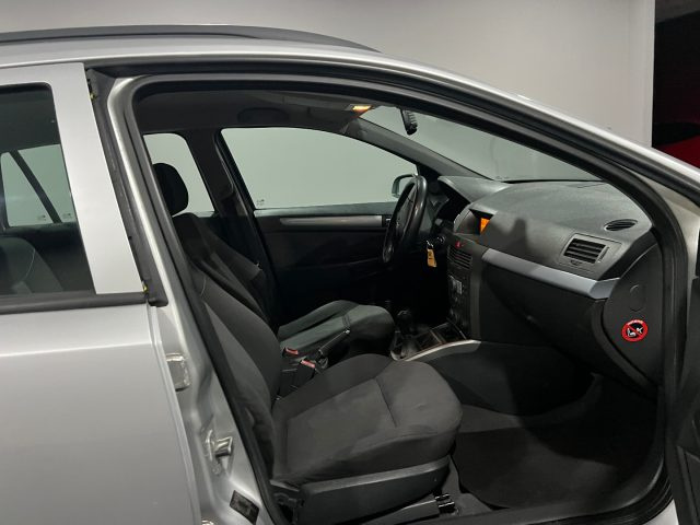 OPEL Astra usata, con Chiusura centralizzata