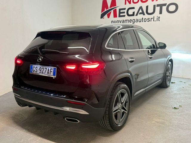 MERCEDES-BENZ GLA 200 usata, con Specchietti laterali elettrici